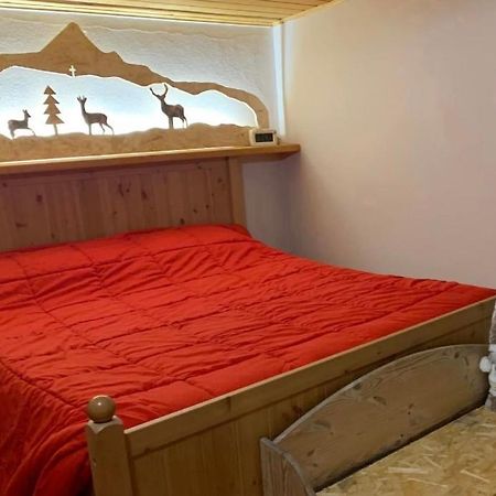 Dossena Splendido Chalet Di Montagna Immerso Nella Natura Madonna della Costa Luaran gambar